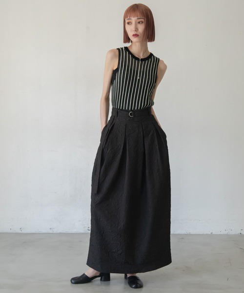 VACANCY(ヴァカンシー)の「フクレジャガードハイウエストスカート(スカート・レディース・グレイッシュベージュ/ブラック・SMALL/MEDIUM)」の6枚目の写真