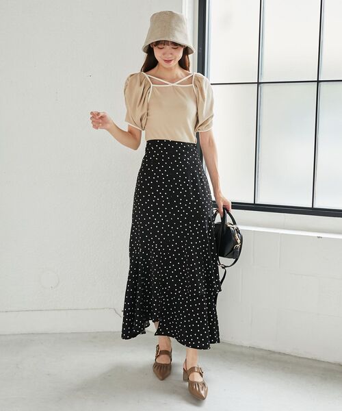 MAJESTIC LEGON（マジェスティックレゴン）の「パイピングリブトップス（Tシャツ/カットソー・レディース・アイボリー/ブラック/ベージュ・MEDIUM）」の12枚目の写真