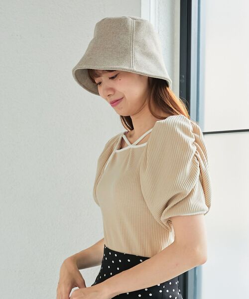 MAJESTIC LEGON（マジェスティックレゴン）の「パイピングリブトップス（Tシャツ/カットソー・レディース・アイボリー/ブラック/ベージュ・MEDIUM）」の18枚目の写真