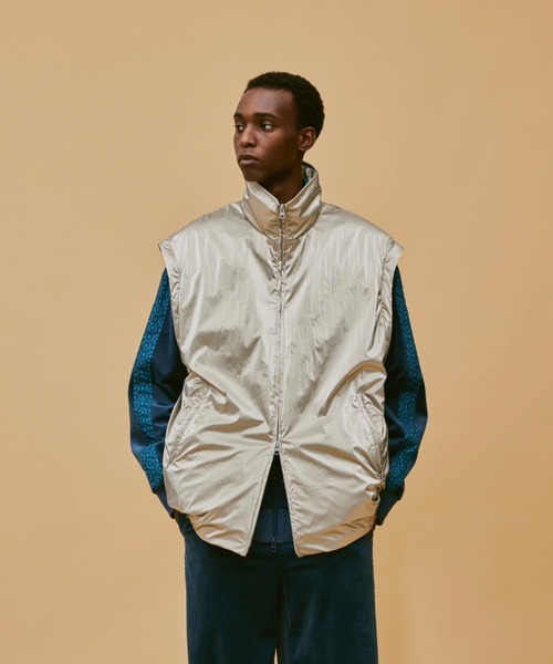 soerte（ソエルテ）の「2way metallic volume puff jacket/2wayメタリックボリュームパフジャケット（ダウンジャケット/コート・メンズ・シルバー/ブラック/ホワイト・1/2/3）」の7枚目の写真