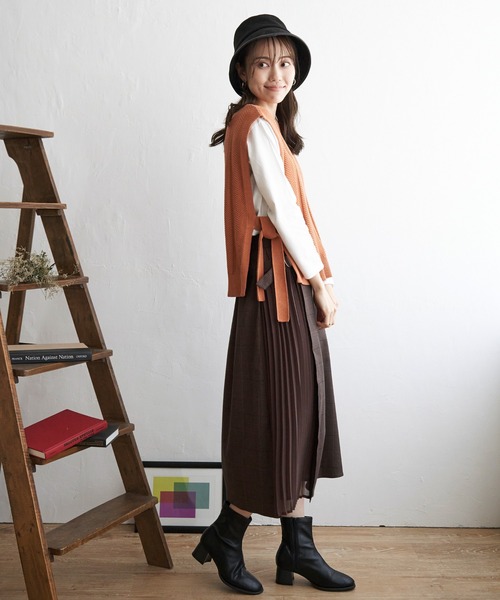 ikka（イッカ）の「サイドリボンニットベスト（ベスト・レディース・ネイビー/ベージュ/チャコールグレー/オレンジ・L/S/M）」の12枚目の写真