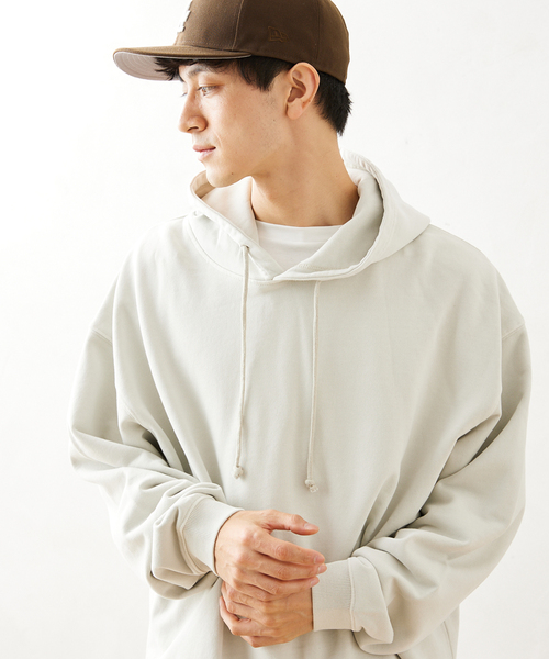 JOURNAL STANDARD relume(ジャーナルスタンダード レリューム)の「CALIFORNIA スリット プルオーバーパーカー(パーカー・メンズ・ベージュ系その他/ブラック/ライトグリーン/ダークブルー・MEDIUM/LARGE)」の3枚目の写真