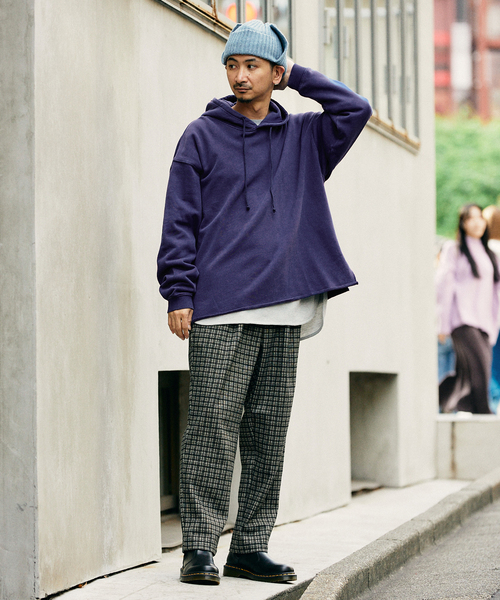 JOURNAL STANDARD relume(ジャーナルスタンダード レリューム)の「CALIFORNIA スリット プルオーバーパーカー(パーカー・メンズ・ベージュ系その他/ブラック/ライトグリーン/ダークブルー・MEDIUM/LARGE)」の7枚目の写真