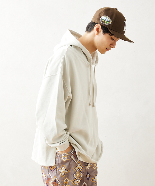 JOURNAL STANDARD relume(ジャーナルスタンダード レリューム)の「CALIFORNIA スリット プルオーバーパーカー(パーカー・メンズ・ベージュ系その他/ブラック/ライトグリーン/ダークブルー・MEDIUM/LARGE)」の13枚目の写真