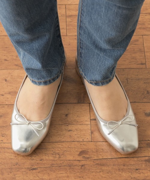 URBAN RESEARCH Sonny Label（アーバンリサーチサニーレーベル）の「メタリックヒールバレエシューズ（バレエシューズ・レディース・ゴールド/ブラック/シルバー・36/37/38）」の3枚目の写真