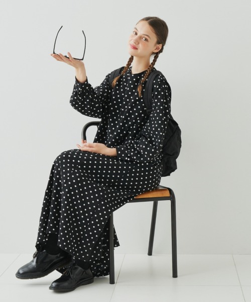 EDIT Gris(エディットグリ)の「Aラインショルダータックワンピース(ワンピース・レディース・オレンジ/ドット/ブラック・FREE)」の8枚目の写真