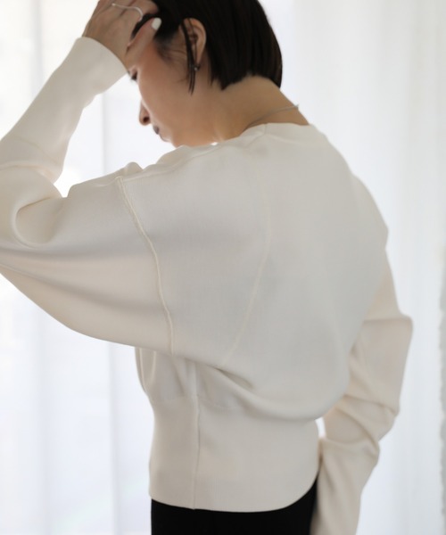 select MOCA（セレクトモカ）の「スポンディッシュスウェットライクニット（ニット/セーター・レディース・ホワイト/ブラック/グレイッシュベージュ・FREE）」の14枚目の写真