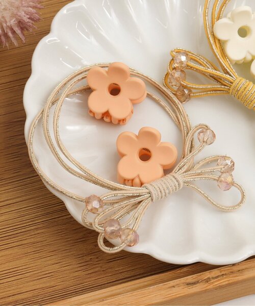 apres les cours(アプレレクール)の「お花ミニクリップ・リボンヘアゴムセット(ヘアゴム・キッズ・ピンク/アイボリー・FREE)」の2枚目の写真