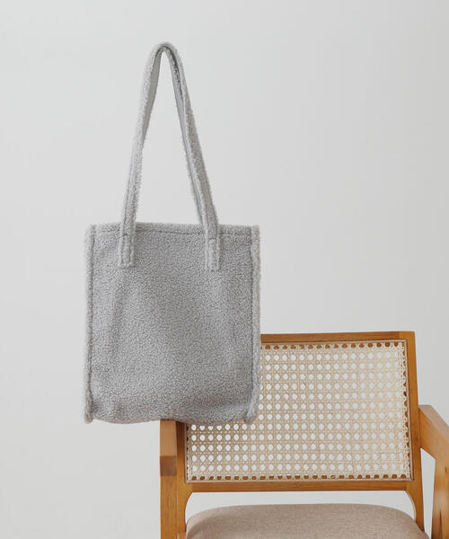 NATURAL BEAUTY BASIC(ナチュラルビューティーベーシック)の「◇【Oggi12月号掲載】テディベアナロートート(トートバッグ・レディース・オフホワイト/ブラウン/グレー・フリ-)」の17枚目の写真