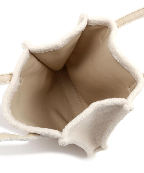 NATURAL BEAUTY BASIC(ナチュラルビューティーベーシック)の「◇【Oggi12月号掲載】テディベアナロートート(トートバッグ・レディース・オフホワイト/ブラウン/グレー・フリ-)」の18枚目の写真