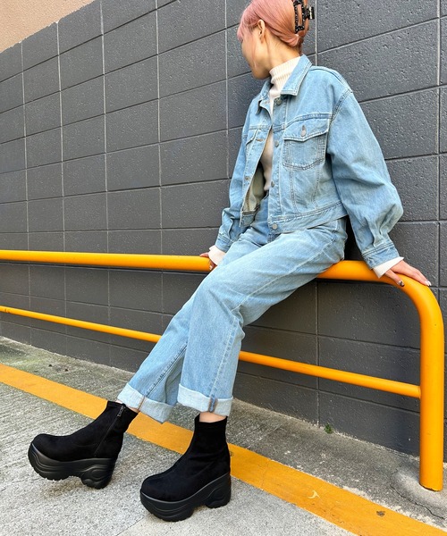 attagirl(アタガール)の「厚底ソールストレッチブーツ(ブーツ・レディース・ホワイト/ブラック/ブラック系その他・LL/L/M/S)」の5枚目の写真