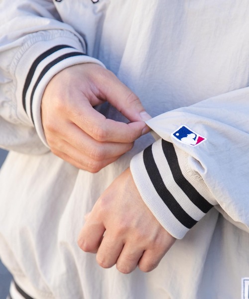 MLB（メジャーリーグベースボール）の「∴WEGO/別注MLBナイロンプルオーバー（ジャージ・メンズ・ブラック/ライトグレー/ダークグレー・MEDIUM/LARGE）」の8枚目の写真