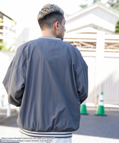 MLB（メジャーリーグベースボール）の「∴WEGO/別注MLBナイロンプルオーバー（ジャージ・メンズ・ブラック/ライトグレー/ダークグレー・MEDIUM/LARGE）」の20枚目の写真