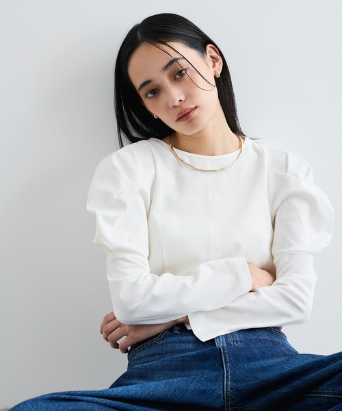 VIS(ビス)の「【洗える】タックボリュームスリーブカットソー(Tシャツ/カットソー・レディース・ブラック/オフホワイト/ターコイズブルー/グレー・FREE)」の2枚目の写真