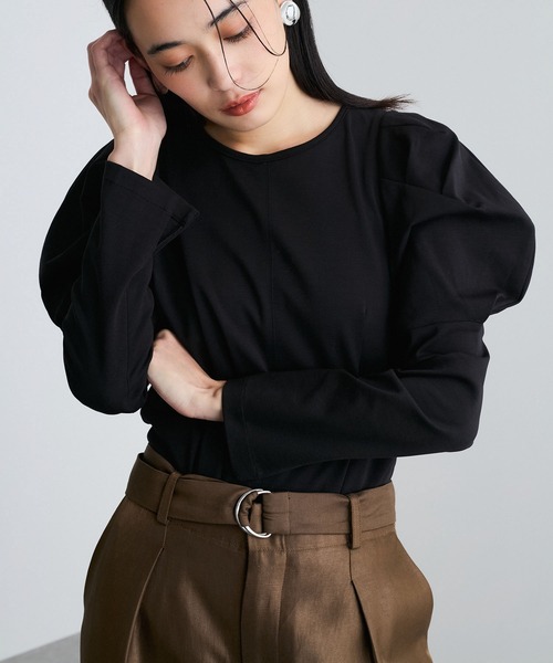 VIS(ビス)の「【洗える】タックボリュームスリーブカットソー(Tシャツ/カットソー・レディース・ブラック/オフホワイト/ターコイズブルー/グレー・FREE)」の3枚目の写真