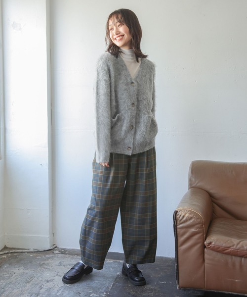 niko and...（ニコアンド）の「モンスターブラッシュVネックカーディガン（カーディガン/ボレロ・レディース・ブルー/ピンク/グレー/アイボリー・BIG(L)/MEDIUM）」の6枚目の写真