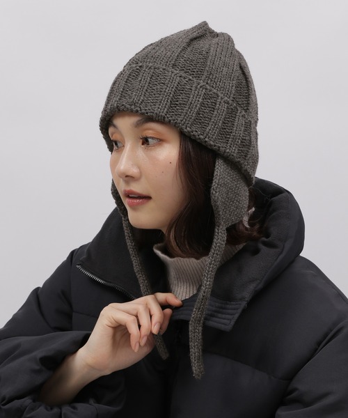 LAKOLE（ラコレ）の「ニットフライトキャップ[WOMEN] / 979190（ニットキャップ/ビーニー・レディース・グレー/オフホワイト/ブラック・FREE）」の3枚目の写真