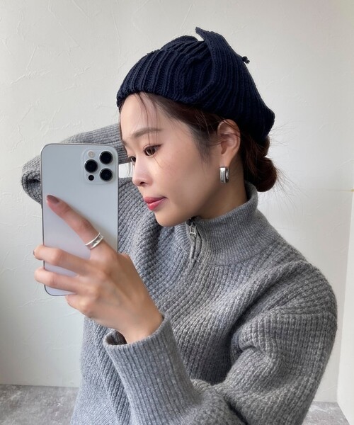 Stuart Austin（ステュアートオースティン）の「【Stuart Austin/ステュアートオースティン】リブニットフライトキャップ（ニットキャップ/ビーニー・レディース・ブラック/アイボリー/ネイビー・FREE）」の3枚目の写真