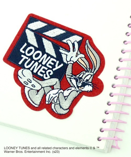 entre square(アントレスクエアー)の「Looney Tunes ルーニー・テューンズ/シールワッペン バッグスバニー(ステッカー/テープ・レディース・レッド・ONE SIZE)」の5枚目の写真