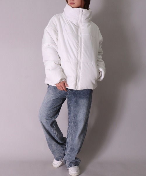 BAYBLO（ベイブロ）の「(DV)【ユニセックス】中綿 パデット ボリューム ジャケット（ダウンジャケット/コート・メンズ・オフホワイト/チャコールグレー/ブラック/ベージュ・LARGE/MEDIUM/X-LARGE）」の5枚目の写真