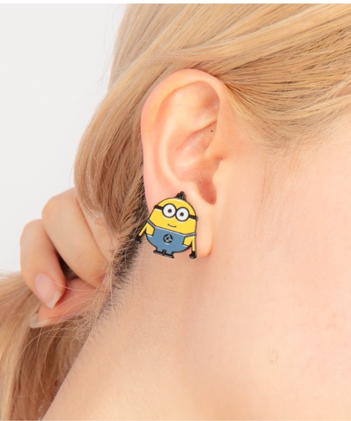 BUTTON＆CUFFLINKS（ボタンアンドカフリンクス）の「BUTTON＆CUFFLINKS　ボタンアンドカフリンクス：ミニオンピアス　スチュアート/オットーとバナナ/ボブとティム/ティムとバナナ（ピアス（両耳用）・レディース・イエロー系その他/イエロー系その他2/イエロー系その他3/イエロー・FREE）」の15枚目の写真