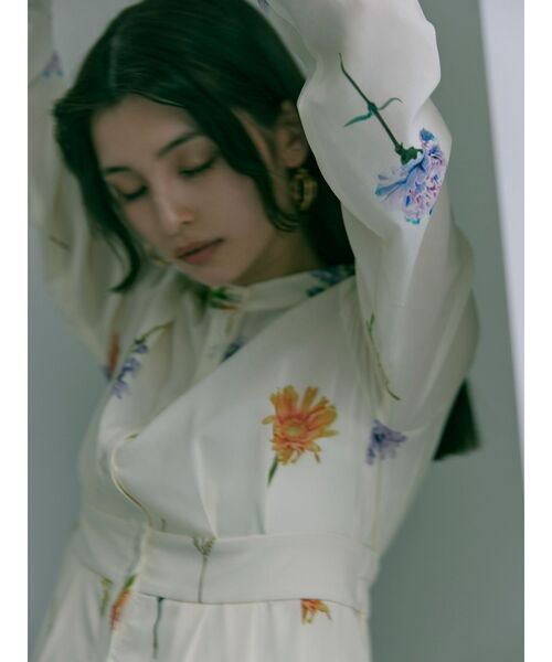 MURUA フラワープリントシャーリングワンピース Web限定 フラワープリントシャリーングワンピース【WEB限定】【花柄