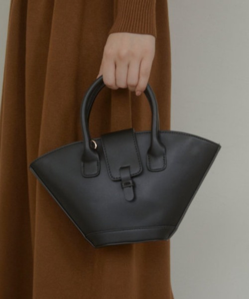夏セール開催中 MAX80%OFF！ ACYM（アシーム）の「Mini flap hand バッグ（トートバッグ バッグ