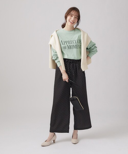 SHOO・LA・RUE（シューラルー）の「◆プリントロングスリーブTシャツ（Tシャツ/カットソー・レディース・ベージュ系その他4/ブラック系2/グレー系/グリーン系3/ピンク系その他/ホワイト系その他/ライトブルー/ホワイト・02/03/04）」の16枚目の写真