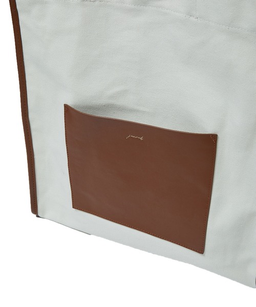 JUNRED(ジュンレッド)の「フェイクレザーポケットトートバッグ(トートバッグ・メンズ・ホワイト/ホワイト系その他/ブラック・FREE)」の7枚目の写真