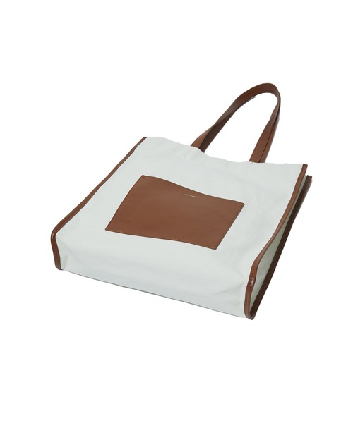 JUNRED(ジュンレッド)の「フェイクレザーポケットトートバッグ(トートバッグ・メンズ・ホワイト/ホワイト系その他/ブラック・FREE)」の6枚目の写真