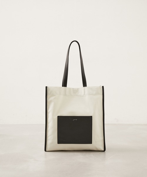 JUNRED(ジュンレッド)の「フェイクレザーポケットトートバッグ(トートバッグ・メンズ・ホワイト/ホワイト系その他/ブラック・FREE)」の11枚目の写真