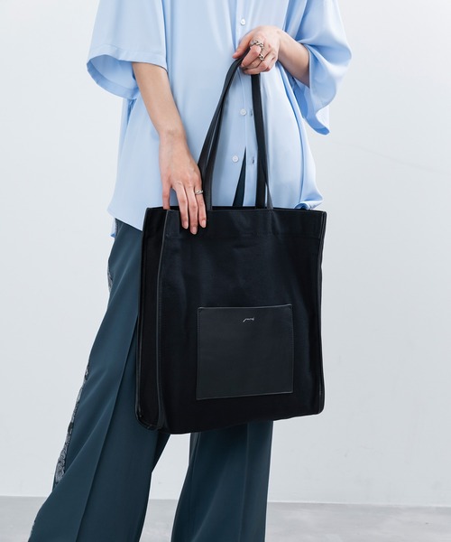 JUNRED(ジュンレッド)の「フェイクレザーポケットトートバッグ(トートバッグ・メンズ・ホワイト/ホワイト系その他/ブラック・FREE)」の12枚目の写真