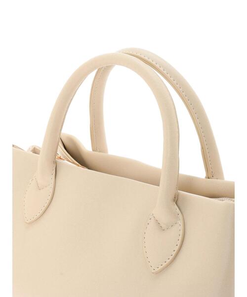 Green Parks(グリーンパークス)の「OTO.HA.多収納ツーハンドルバッグ(ハンドバッグ・レディース・ブラック/アイボリー・FREE)」の6枚目の写真
