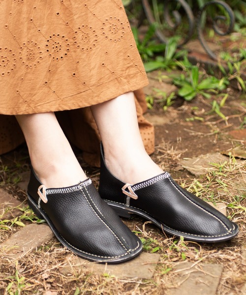 チャイハネ（チャイハネ）の「【チャイハネ】ダッカバブーシュ（スリッポン・レディース・ブラウン/グリーン/ブラック・ONESIZE）」の2枚目の写真