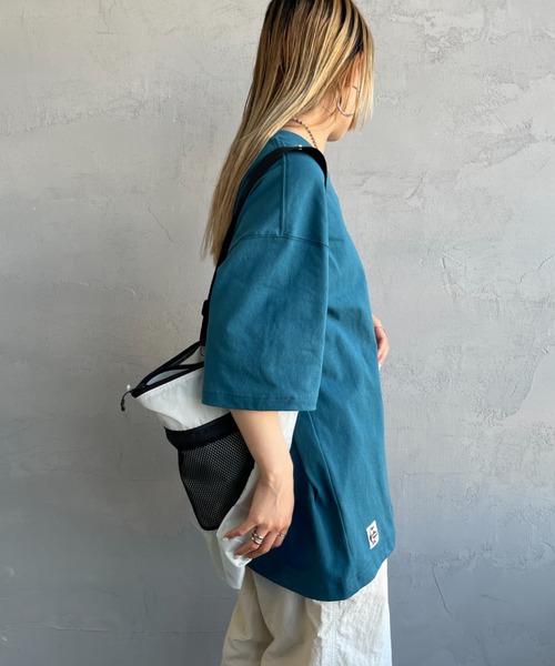 CHUMS（チャムス）の「[CHUMS/チャムス] オーバーサイズ チャムスロゴ バックプリントTシャツ（Tシャツ/カットソー・レディース・ホワイト/ブラック/グレイッシュベージュ/ブルーグリーン・M/L/XL）」の20枚目の写真