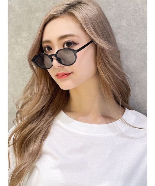 GYDA（ジェイダ）の「スリムフレームカラー ボストンサングラス（サングラス・レディース・ブラック/クリア・FREE）」の2枚目の写真