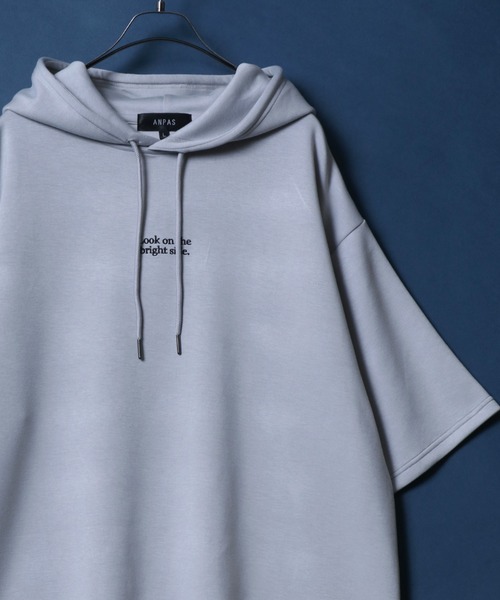 ANPAS（アンパス）の「ANPAS Ponte Fabric 1Point Embroidery Oversized Hoodie/ANPAS 別注 ポンチ ワンポイント刺繍 オーバーサイズ パーカー プチ刺繍 半袖パーカー（パーカー・メンズ・グレイッシュベージュ/ブラック/チャコール/グレー/オフホワイト/サックスブルー/ベージュ系その他/ブルー系その他/グレー系その他/ブラック系その他2/グレー系その他4/グレー系その他3/グレー系その他2/ベージュ系その他2/ブルー系その他2/ホワイト系その他2/ホワイト系その他/ブラック系その他・L/M）」の12枚目の写真