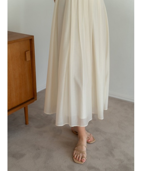 LIBJOIE（リブジョア）の「オーガンジーフレアタックワンピース（ワンピース・レディース・アイボリー/ブラック/ベージュ・S/M）」の18枚目の写真