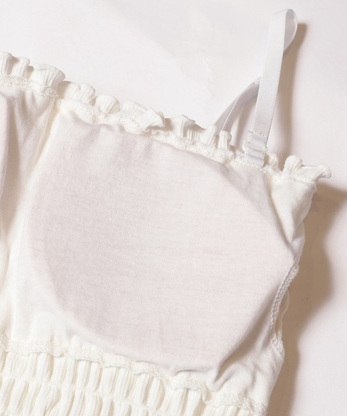 coca（coca）（コカ）の「＼新色追加／カップ付きシャーリングキャミ[外で着られるブラトップスOUT BRA]（キャミソール・レディース・アイボリー/ライトベージュ/ブラック/レッド/A/チャコール/ライトピンク/ブラウン/B/ベージュ/C/ラベンダー/グレー・S/M/L）」の16枚目の写真