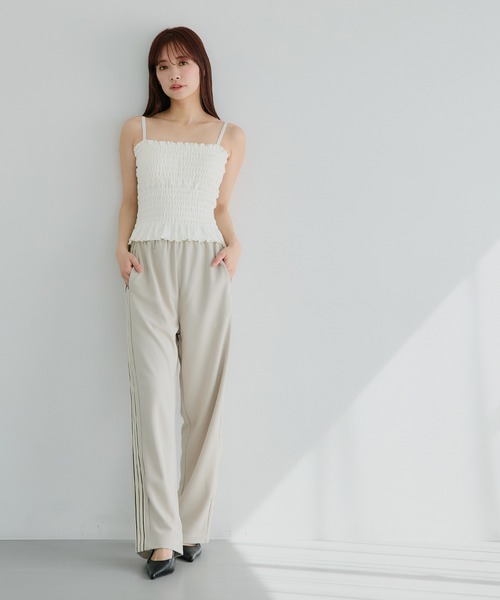 coca（coca）（コカ）の「カップ付きシャーリングキャミ[外で着られるブラトップスOUT BRA]（キャミソール・レディース・アイボリー/ライトベージュ/ブラック/レッド/A/チャコール/ライトピンク/ブラウン/B・S/M/L）」の11枚目の写真