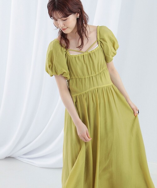 Ray BEAMS(レイビームス)の「Ray BEAMS / バック クロス スクエアネック ワンピース(ワンピース・レディース・ブラック/イエロー系その他5・0/1)」の2枚目の写真