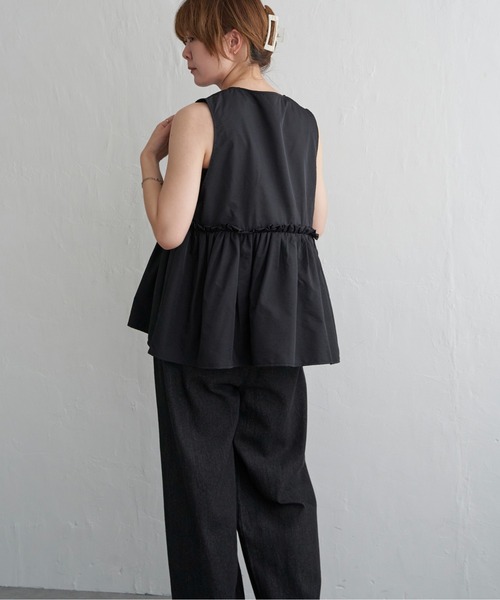 notch.（ノッチ）の「ペプラムVベスト（ベスト・レディース・オフホワイト/ブラック・M）」の18枚目の写真