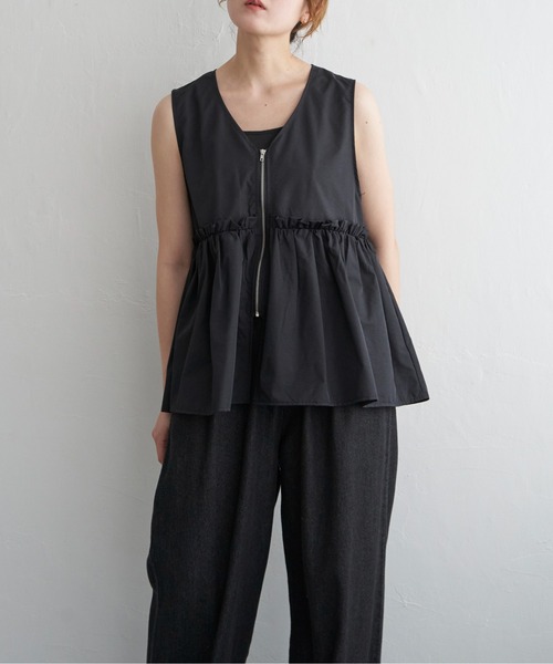 notch.（ノッチ）の「ペプラムVベスト（ベスト・レディース・オフホワイト/ブラック・M）」の21枚目の写真