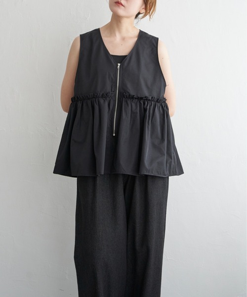 notch.（ノッチ）の「ペプラムVベスト（ベスト・レディース・オフホワイト/ブラック・M）」の20枚目の写真