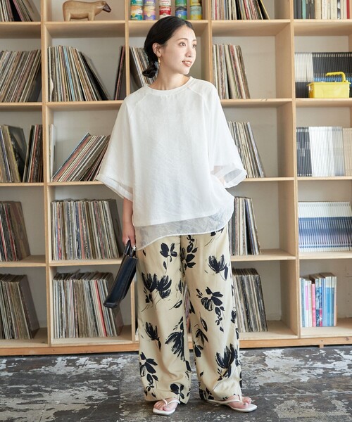 FREAK'S STORE（フリークスストア）の「限定展開　オーガンジー × カットソー 重ね ラグラン 半袖 Tシャツ（Tシャツ/カットソー・レディース・オフホワイト/ブラック/ブルーグレー/ベージュ/コーラルピンク・ﾌﾘ-）」の6枚目の写真