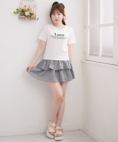 ems excite(エムズエキサイト)の「アソートロゴ刺繍TEE(Tシャツ/カットソー・レディース・オフホワイト/チャコールグレー/ナチュラル/ブラック系その他3/ブルー/レッド・FREE)」の7枚目の写真