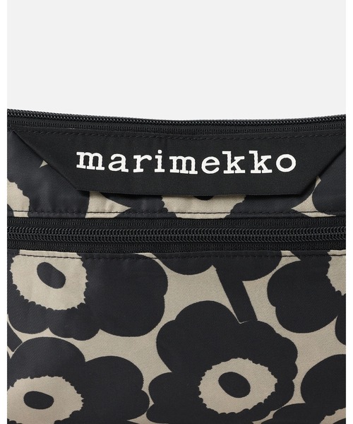 marimekko(マリメッコ)の「Mini Unikko / Neat Crossbody S(ショルダーバッグ・レディース・ブラック・FREE)」の4枚目の写真