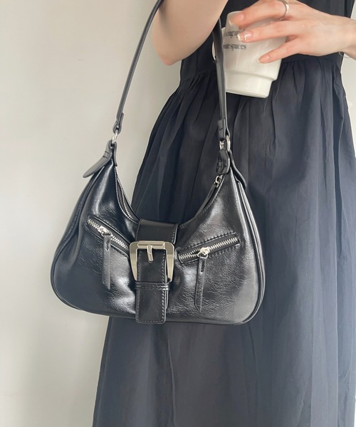 Ada.(エイダ)の「ベルト バックル デザイン ワンハンドル バッグ(ハンドバッグ・レディース・ブラック/アイボリー/シルバー/ピンク・FREE)」の6枚目の写真