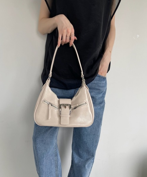 Ada.(エイダ)の「ベルト バックル デザイン ワンハンドル バッグ(ハンドバッグ・レディース・ブラック/アイボリー/シルバー/ピンク・FREE)」の16枚目の写真