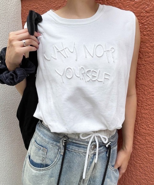 ENIM BY VICKY(エニムバイビッキー)の「刺繍ロゴバルーンノースリプルオーバー《洗濯機で洗える》(Tシャツ/カットソー・レディース・ブラック/ホワイト・M)」の2枚目の写真